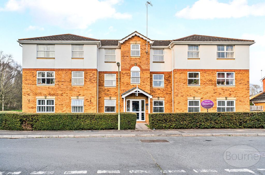 Property photo 1 of 18 737848A4-7d05-4d3...