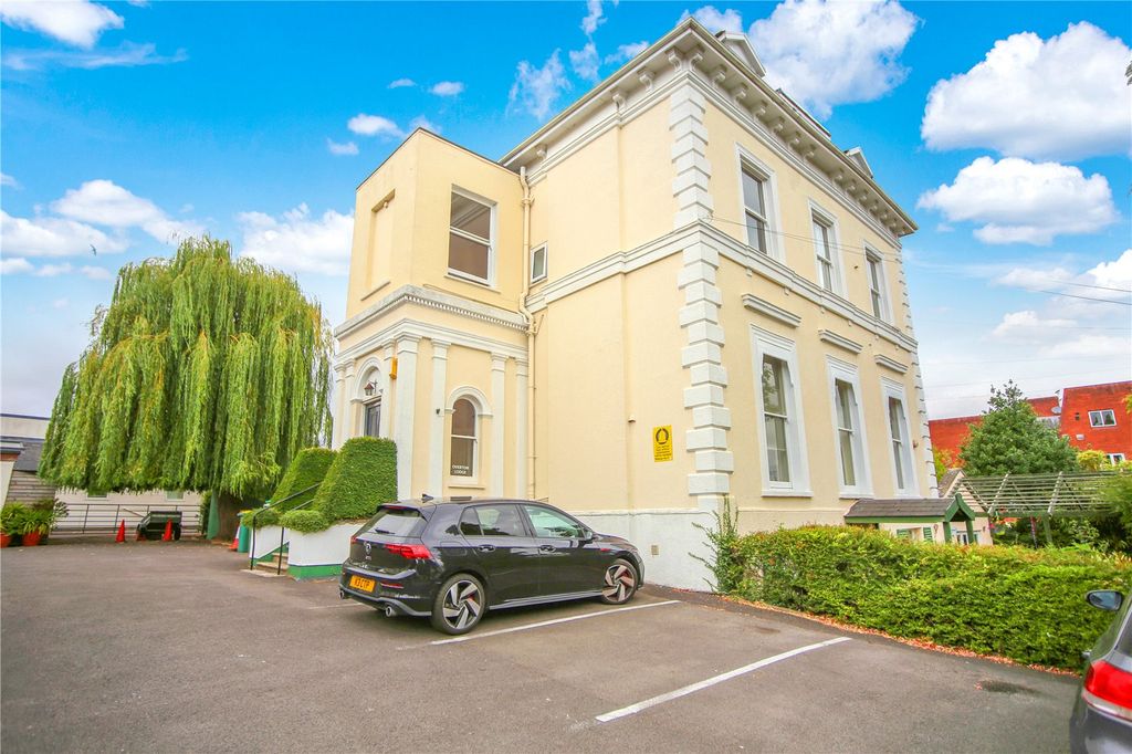 Property photo 2 of 6 Picture No. 07