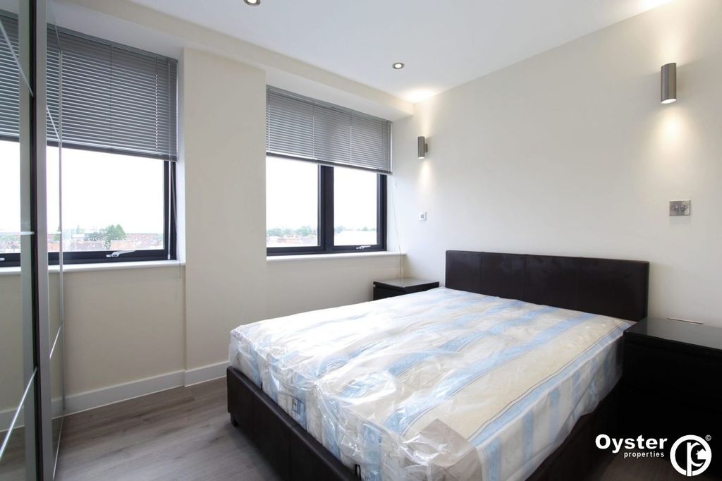 Property photo 2 of 3