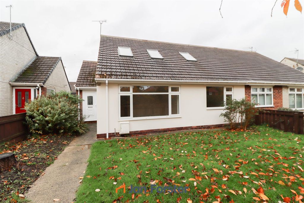 Property photo 1 of 20 Front External