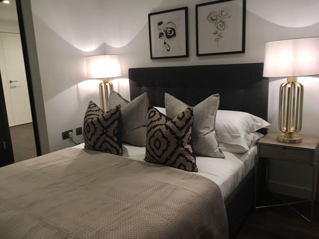 Property photo 3 of 11 Royal Mint Gardens Photo 1.Jpg