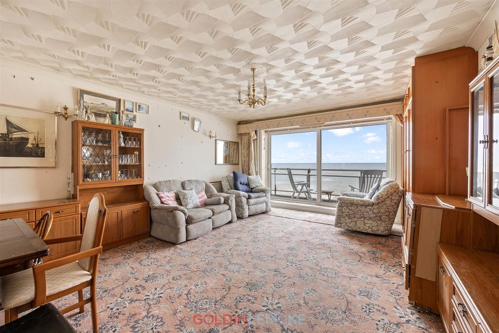 Property photo 2 of 14 Living/Dining Room