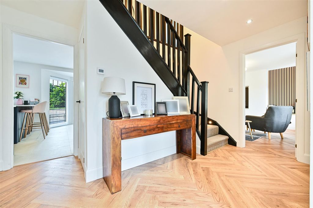 Property photo 2 of 43 A-1.Jpg