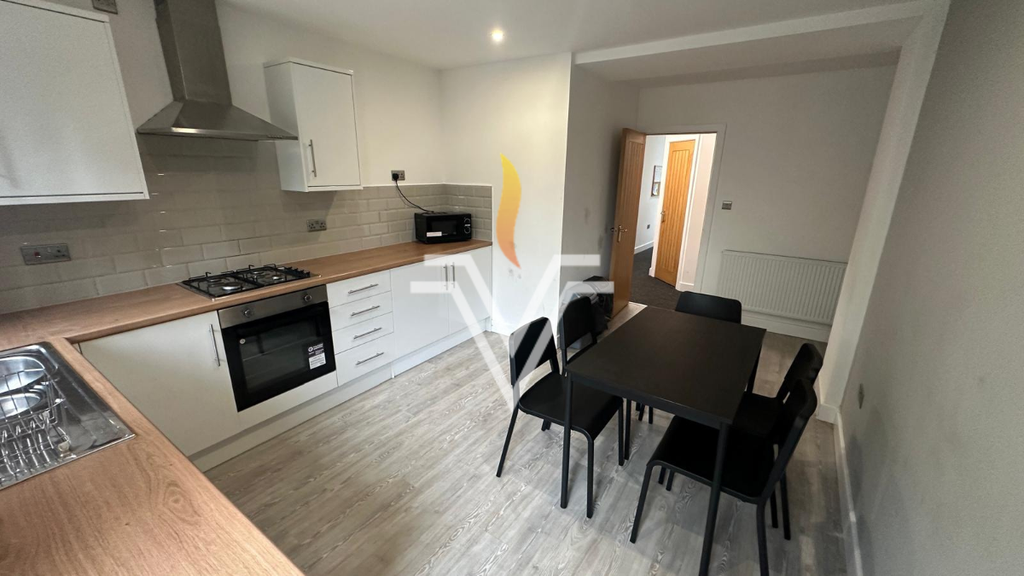 Property photo 1 of 38