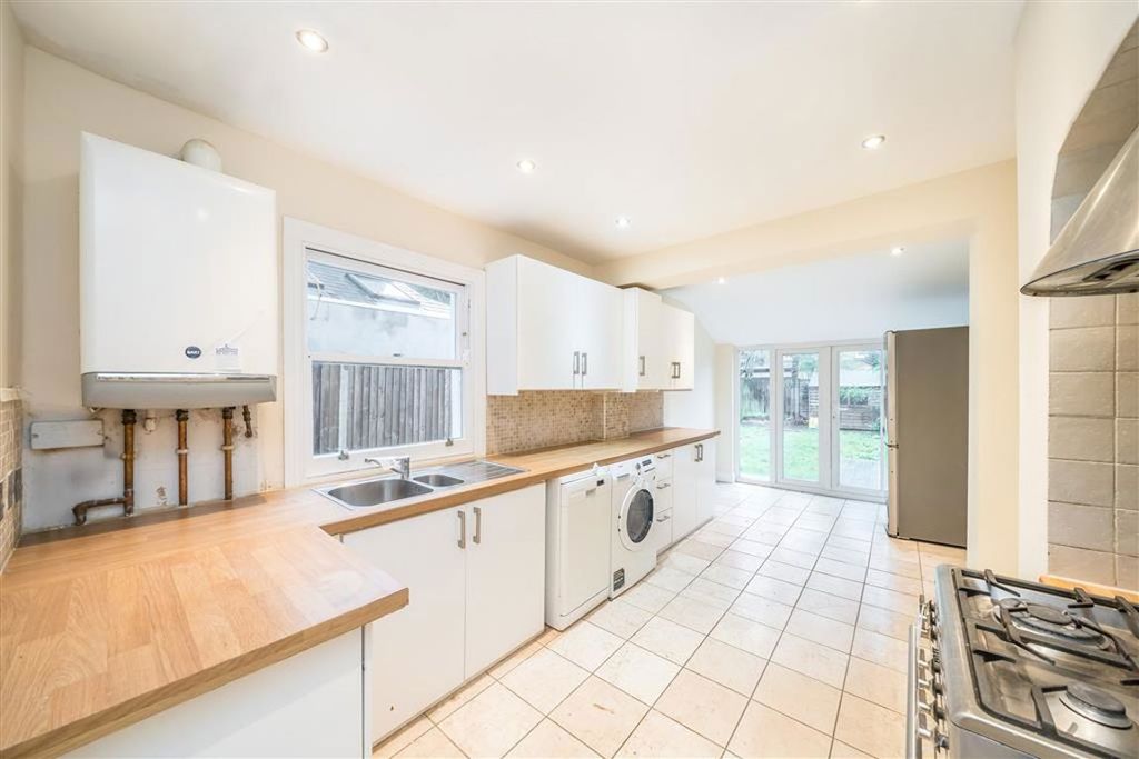 Property photo 3 of 8