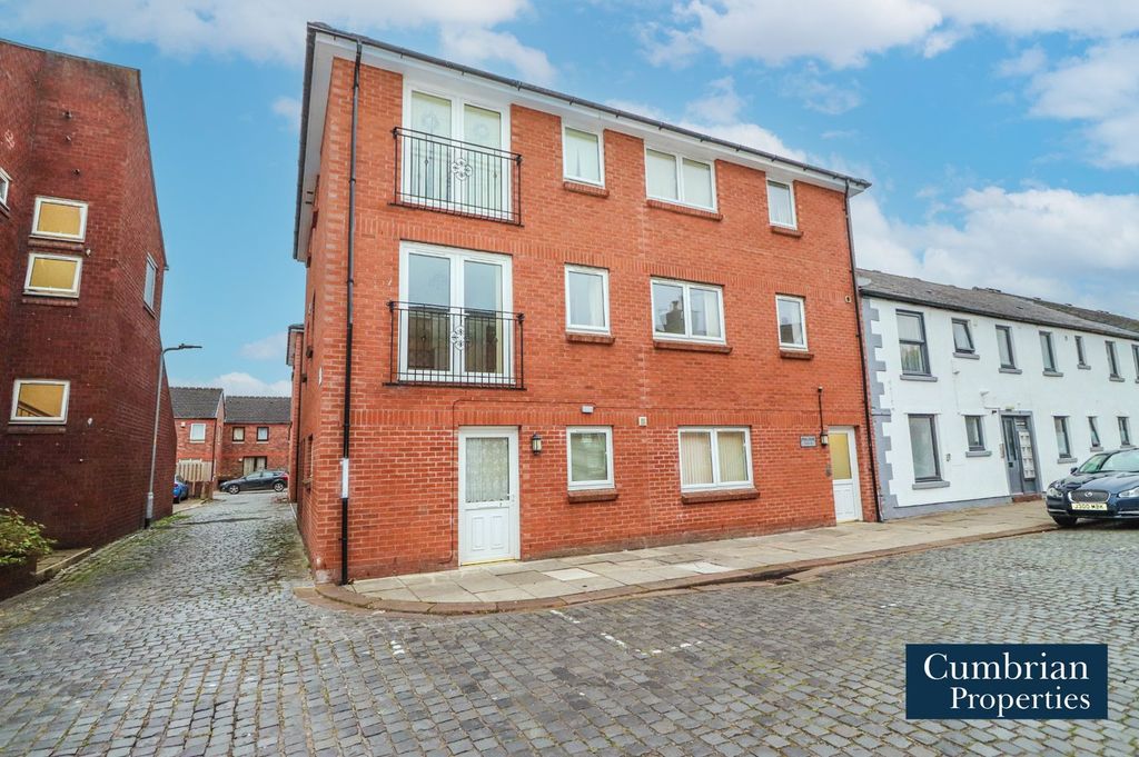 Property photo 1 of 9 External