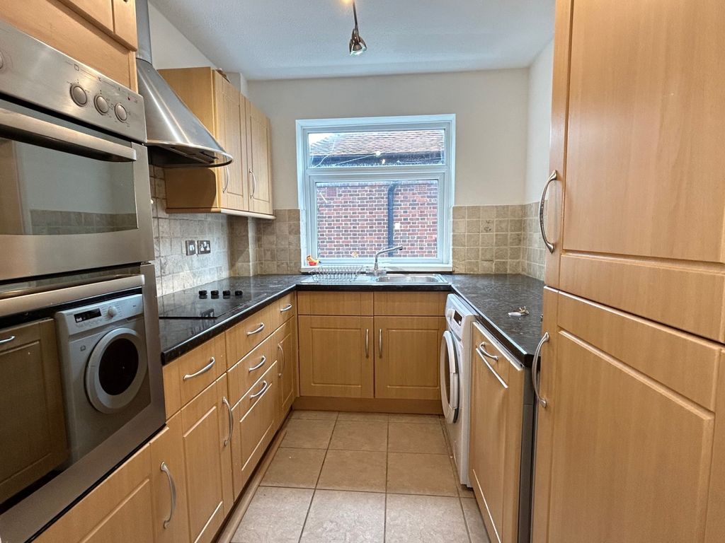 Property photo 2 of 11 Picture No. 19