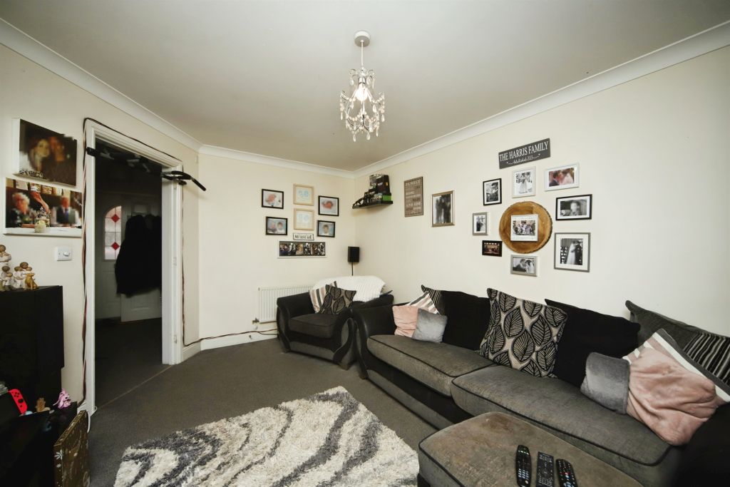 Property photo 3 of 12