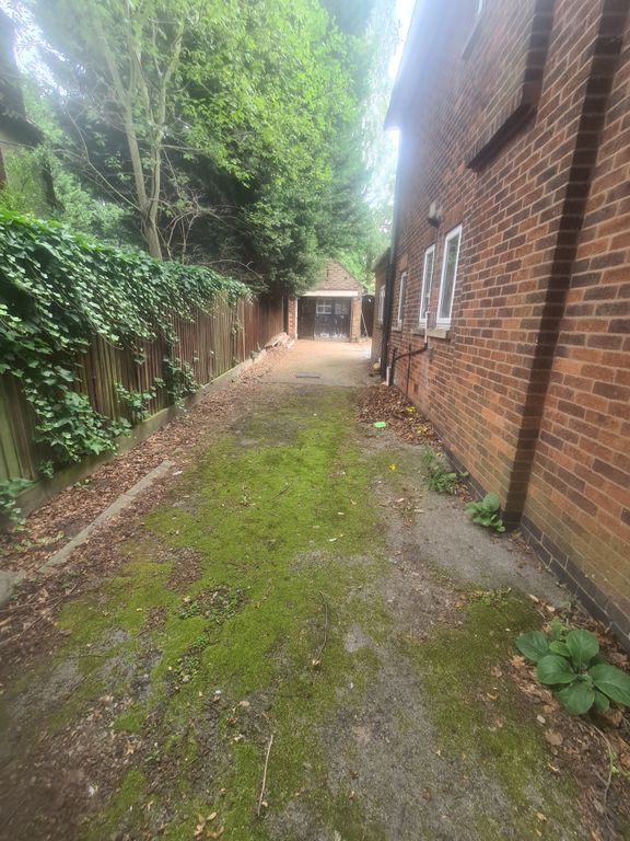 Property photo 3 of 33