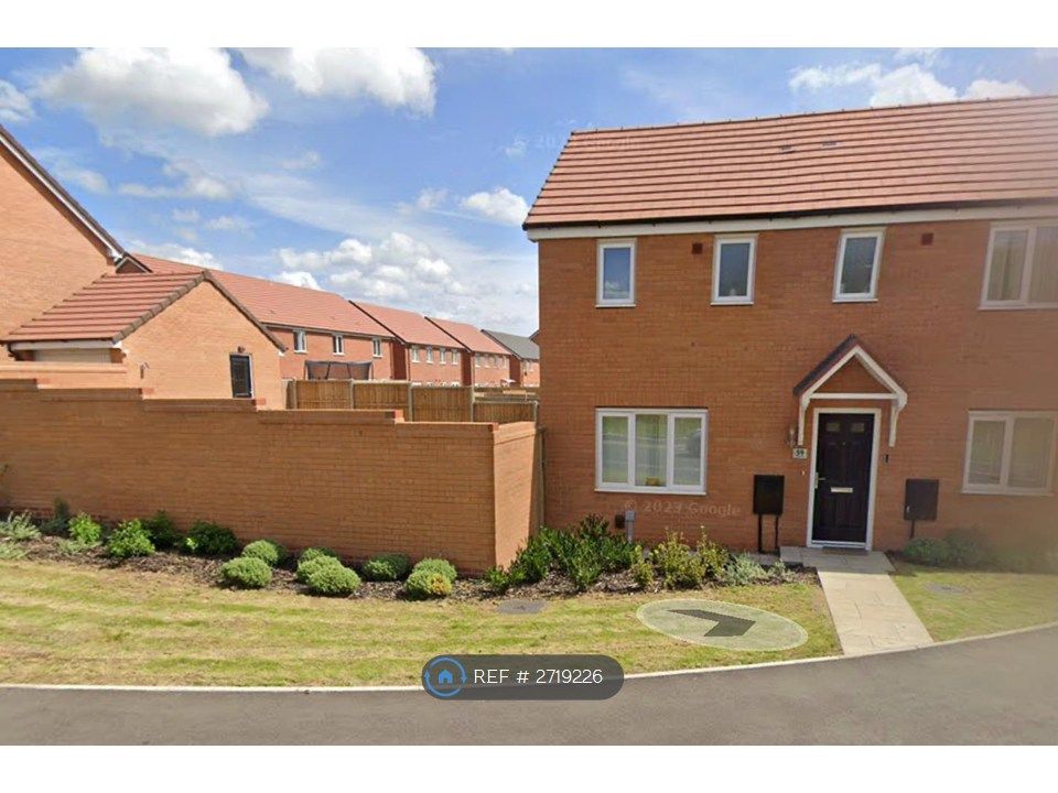 Property photo 2 of 15 Front Garden