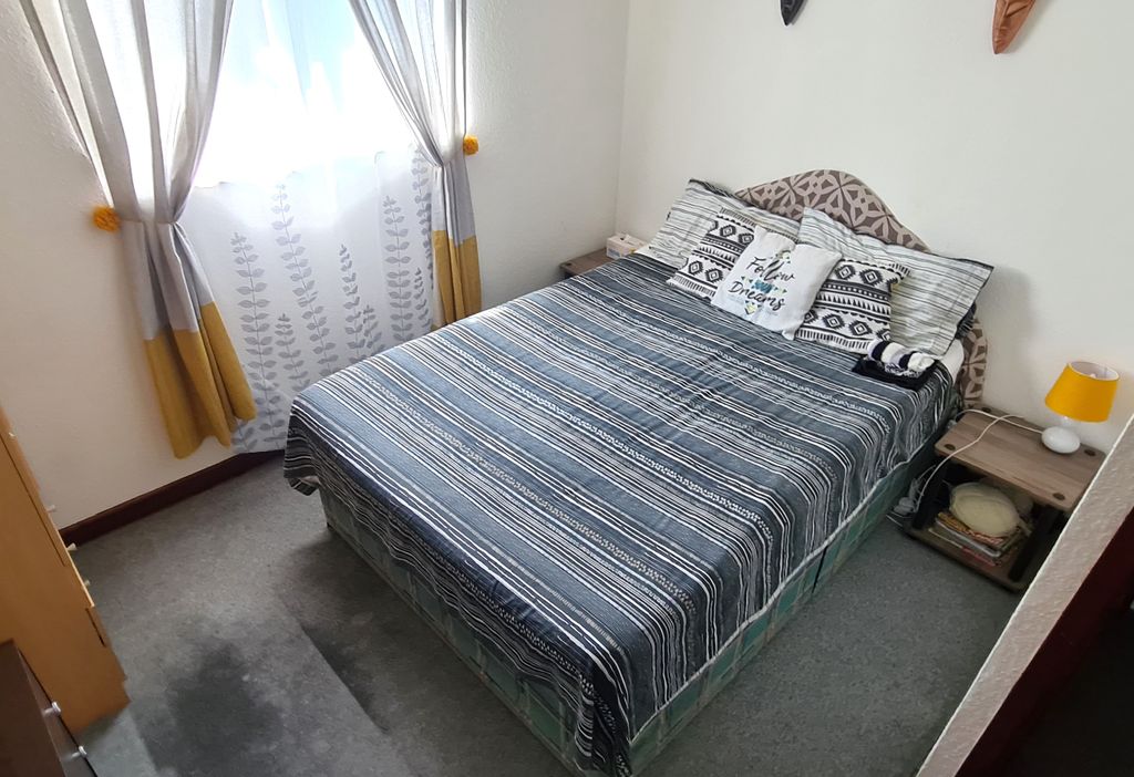 Property photo 1 of 14 Cover