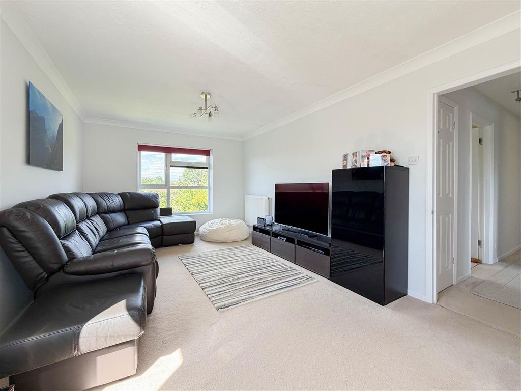 Property photo 2 of 15 Image00019.Jpg