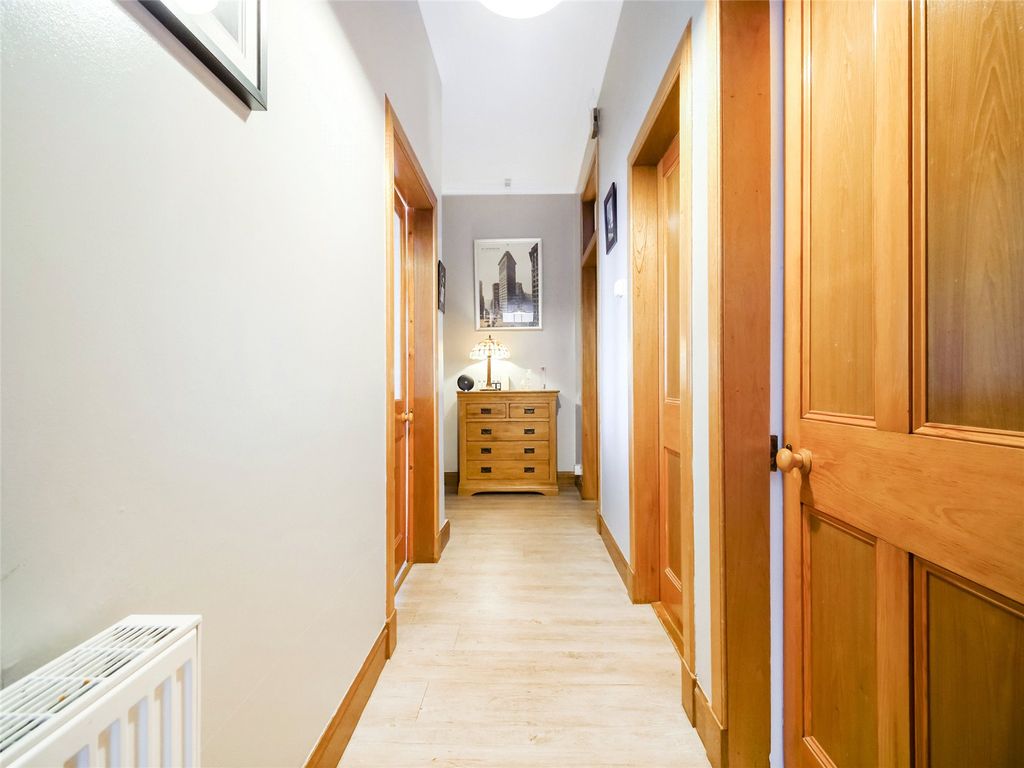 Property photo 3 of 20 Picture No. 02