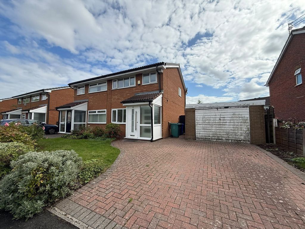 Property photo 1 of 11