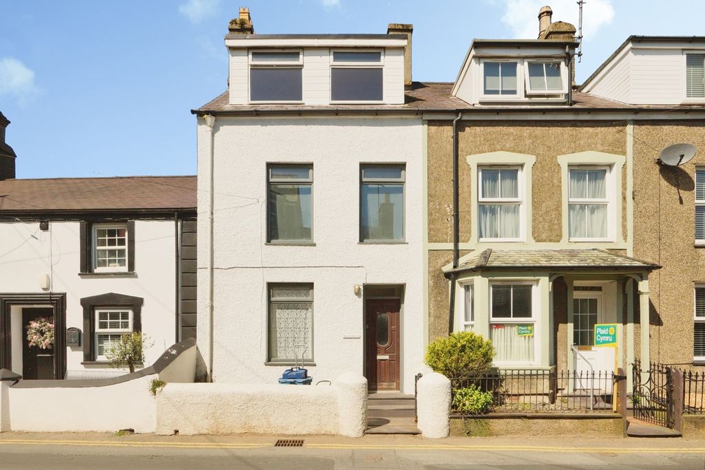Property photo 1 of 19 Pbox-Img.Jpg