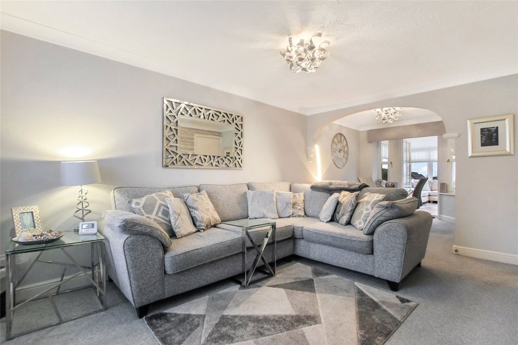 Property photo 3 of 21 Picture No. 03