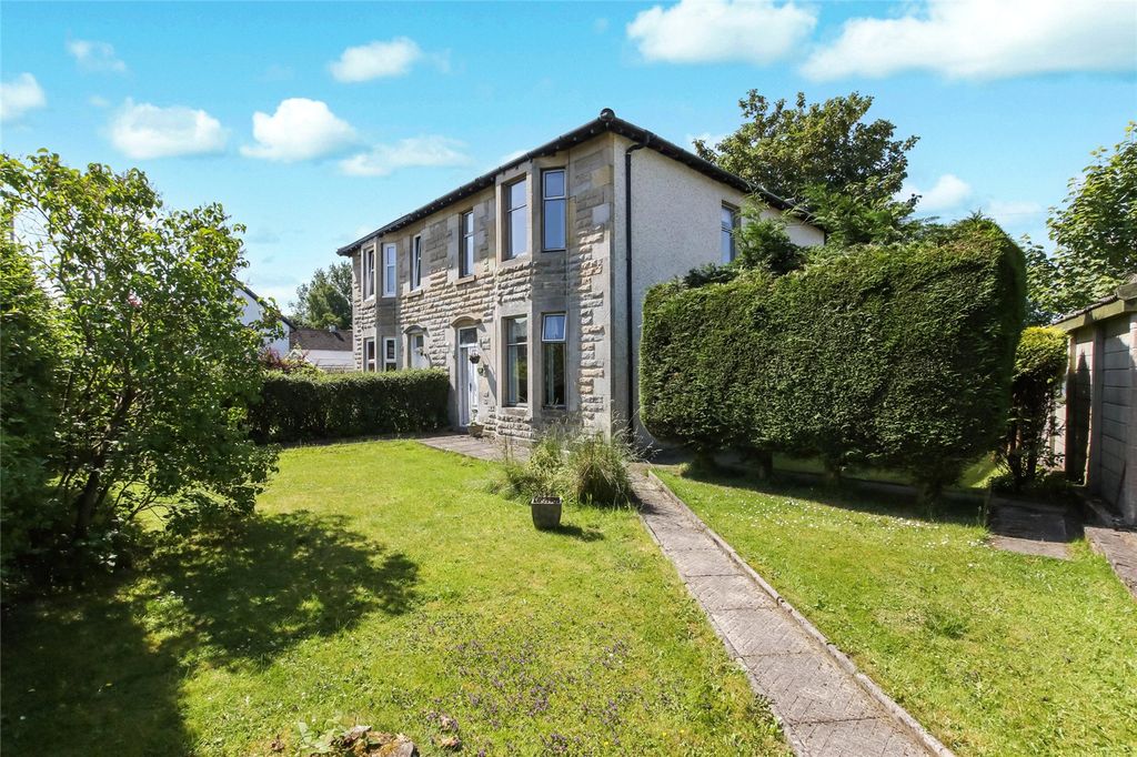 Property photo 2 of 25 Picture No. 11