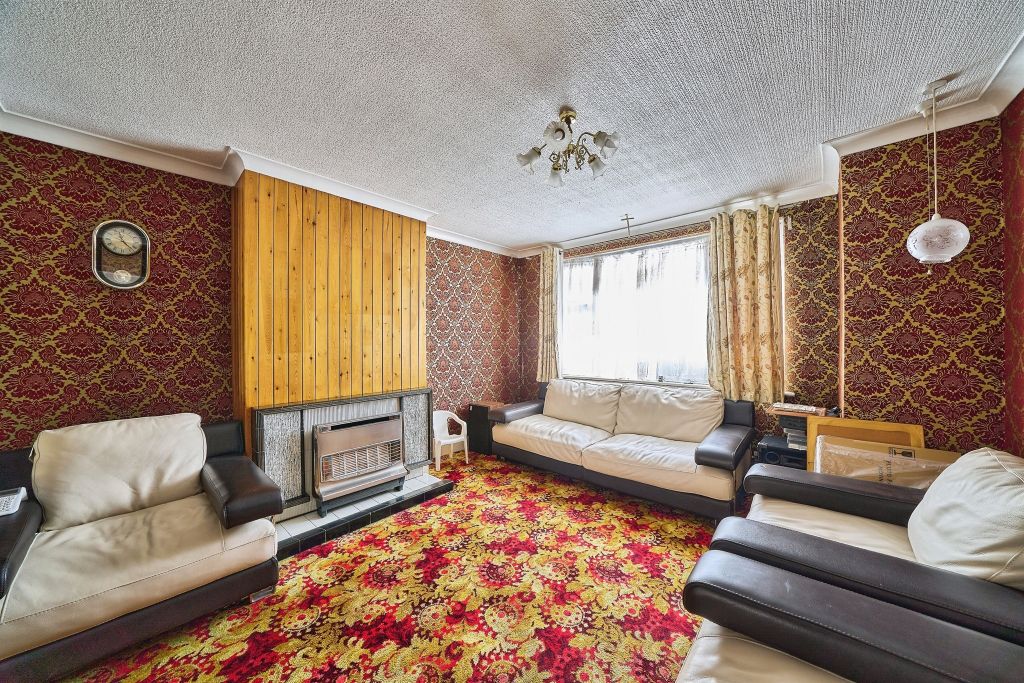 Property photo 2 of 19