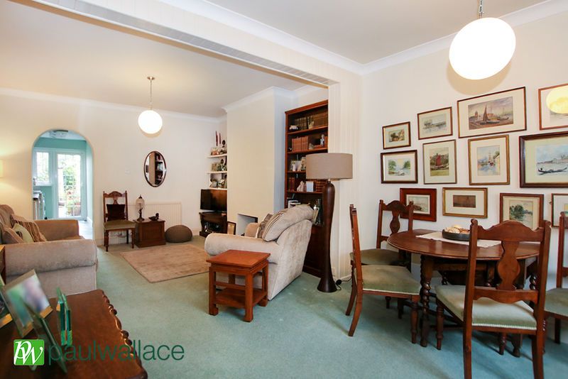 Property photo 2 of 14 Lounge