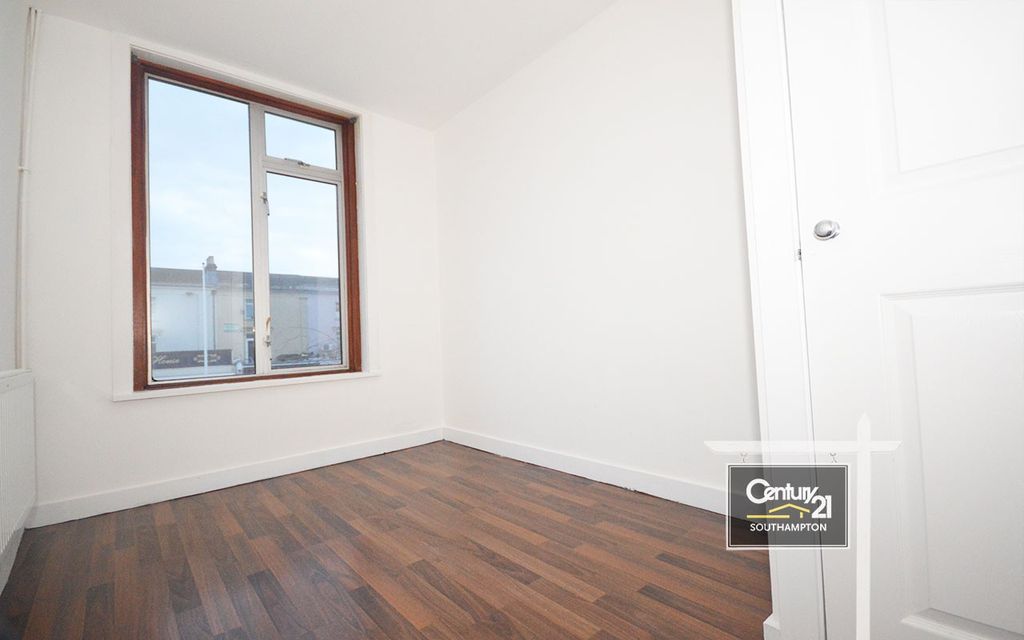 Property photo 2 of 3