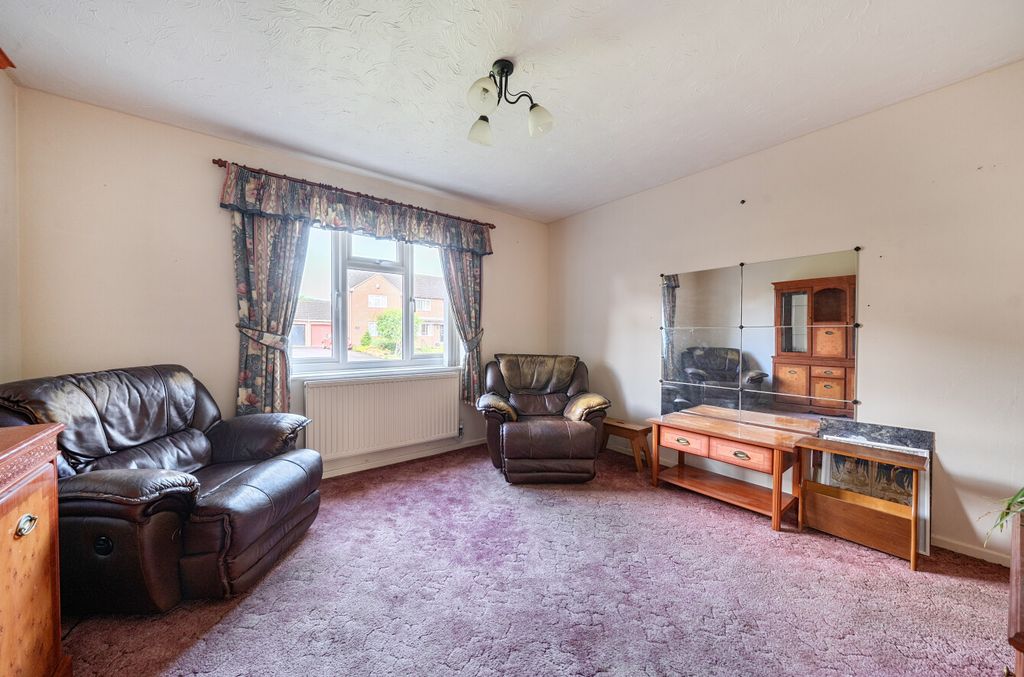 Property photo 3 of 8 14728376
