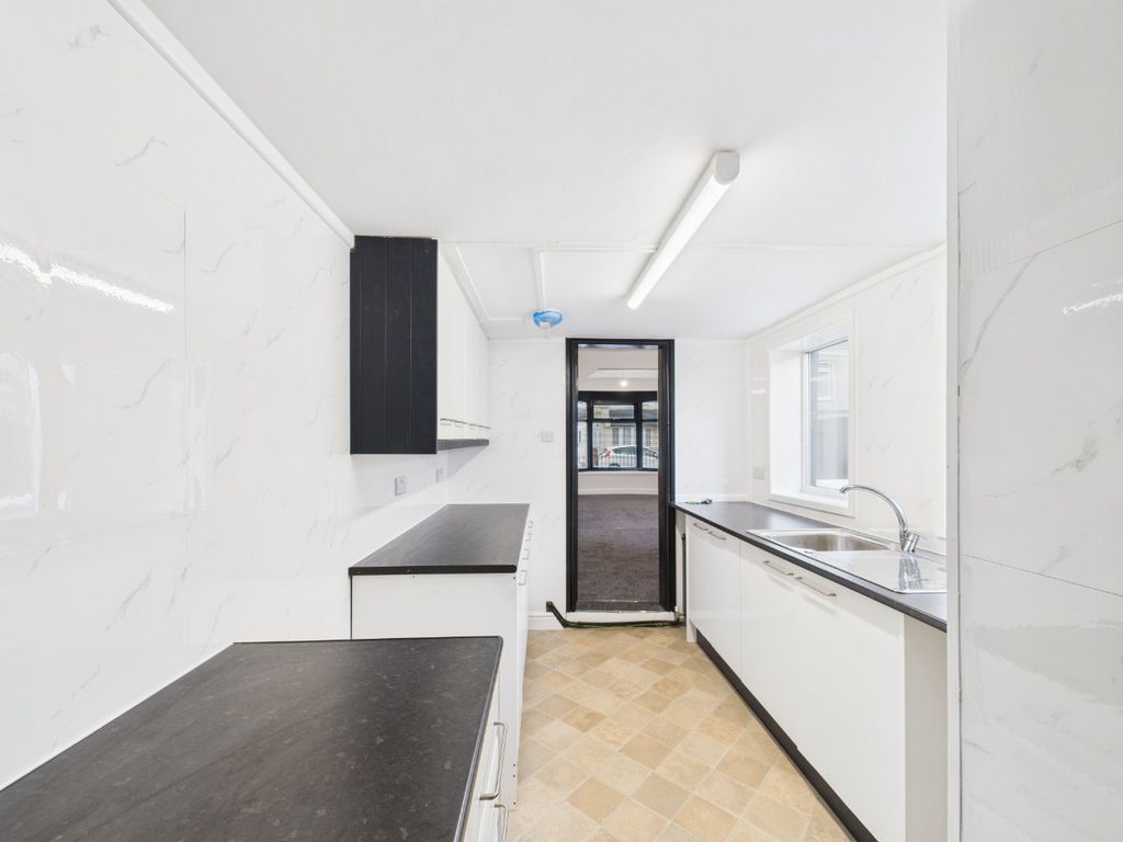 Property photo 2 of 14 4453205