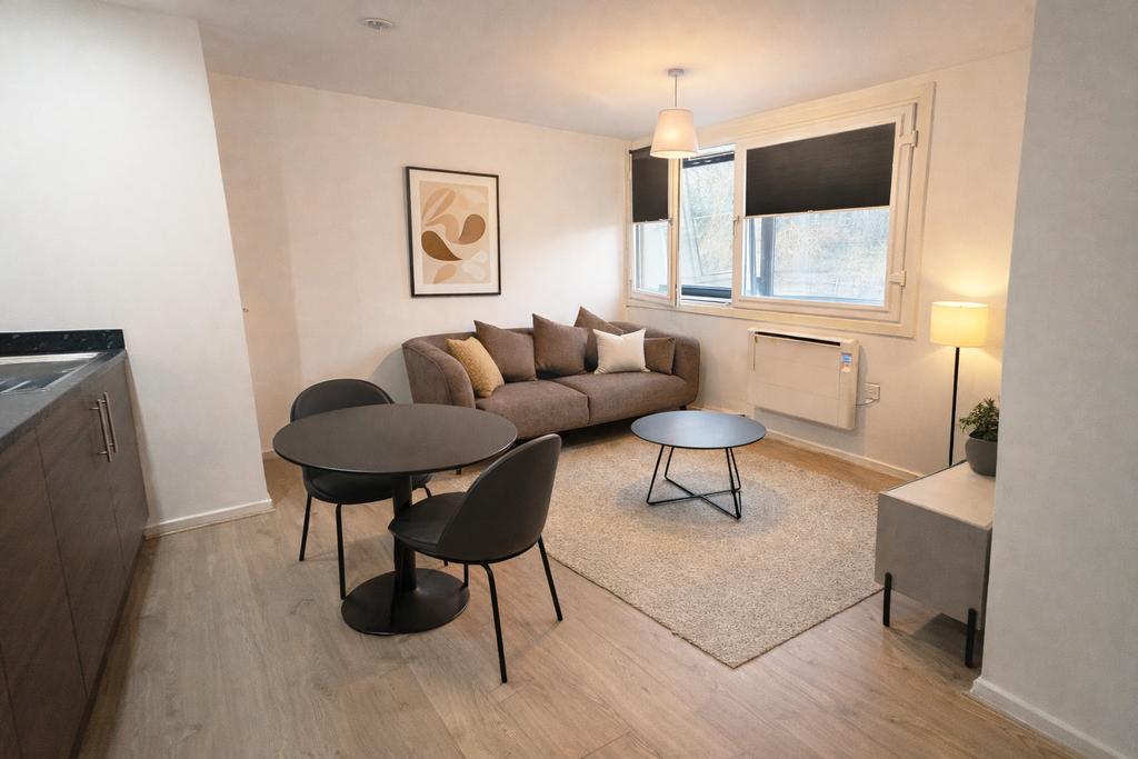 Property photo 1 of 6 30O