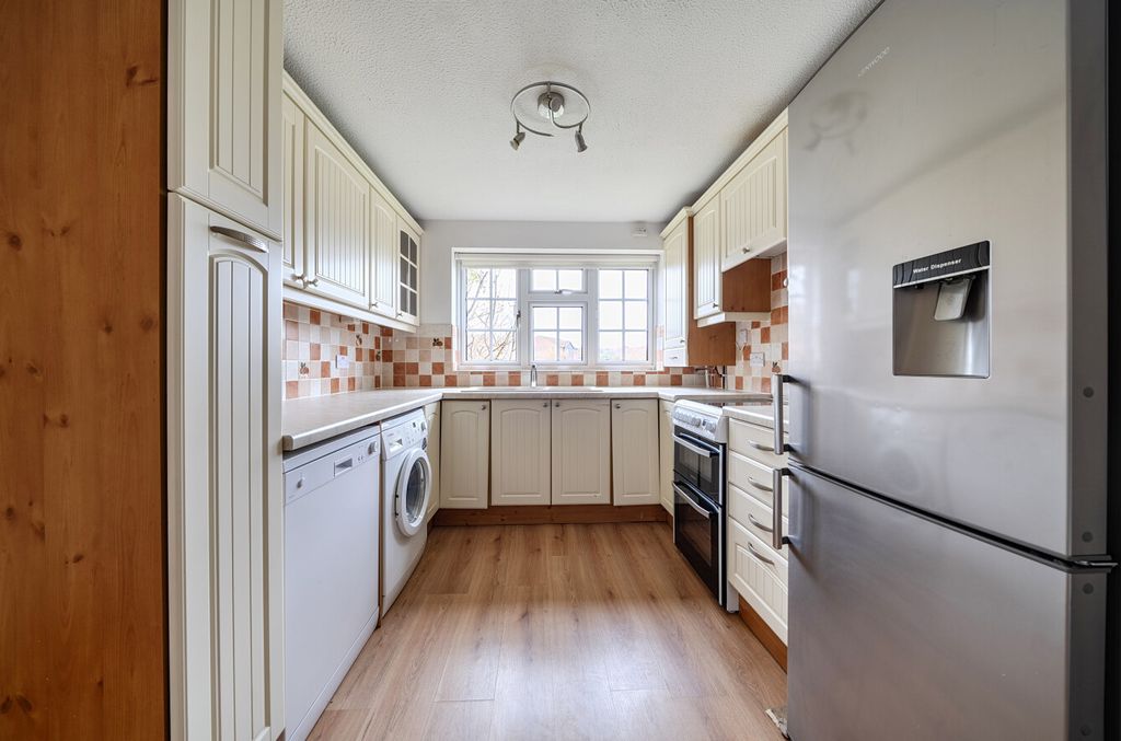 Property photo 2 of 23 Kitchen