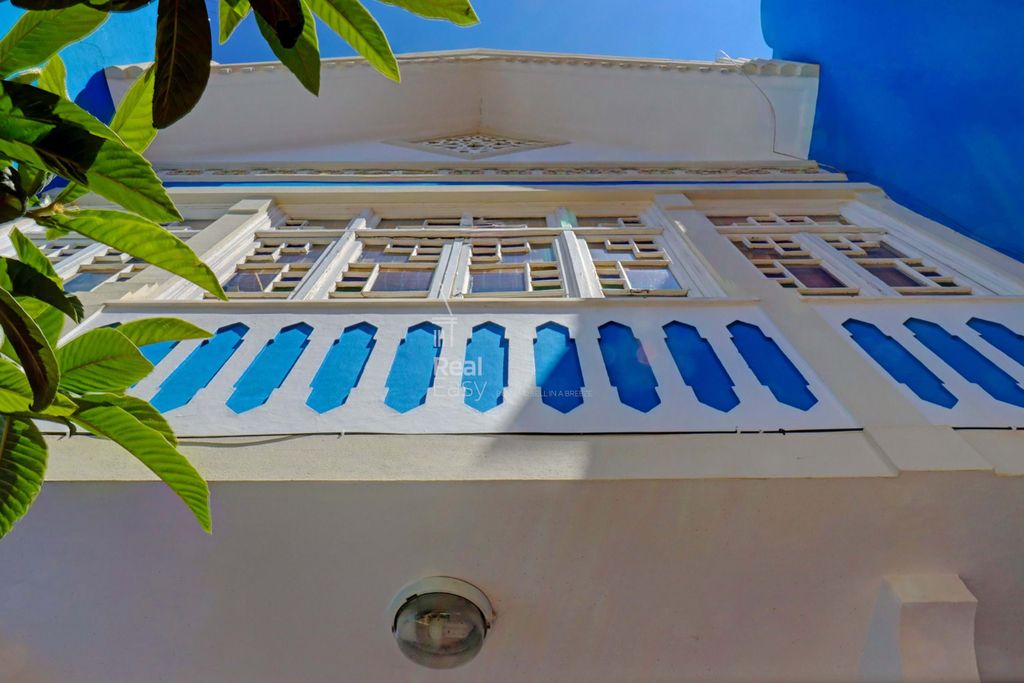 Property photo 3 of 37