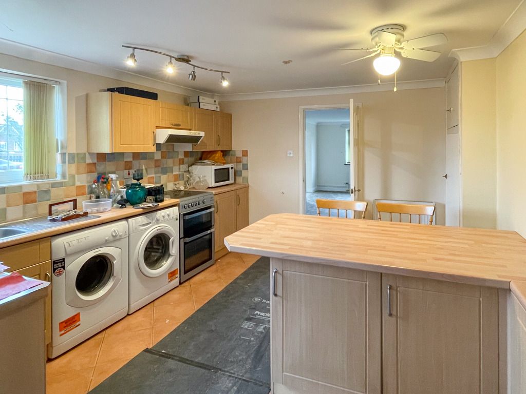 Property photo 2 of 14 4588794