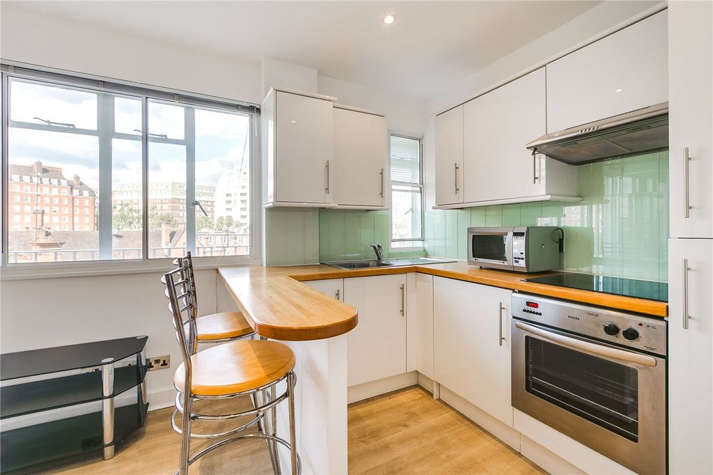 Property photo 2 of 5