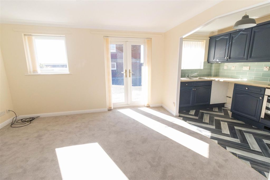 Property photo 3 of 8 Open Plan Living