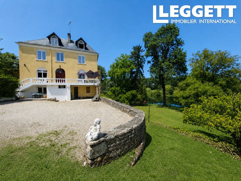 Property photo 1 of 10