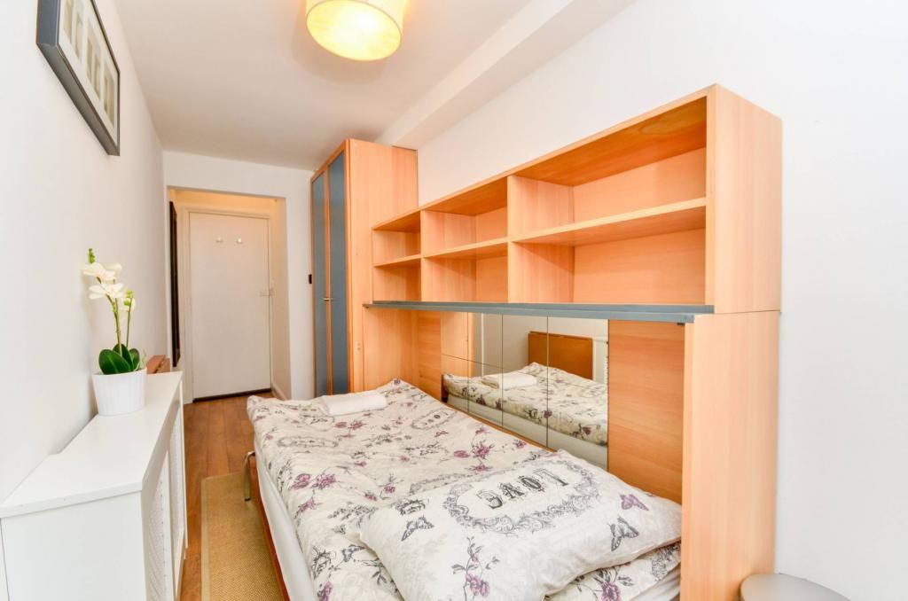 Property photo 1 of 7 Bedsit For Rent