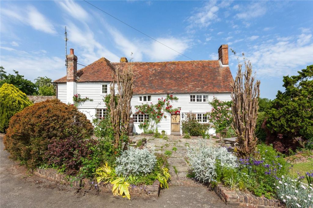 Property photo 2 of 19 Gate House Farm Front