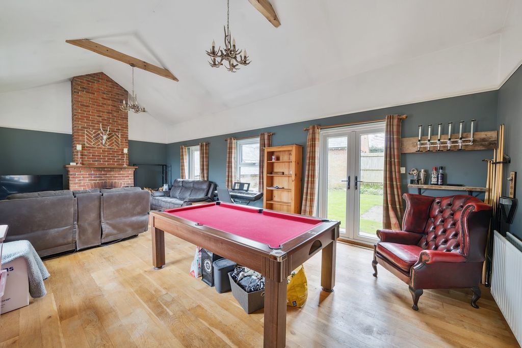 Property photo 2 of 14