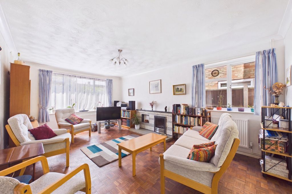 Property photo 3 of 14 Picture No. 02