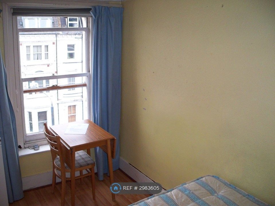Property photo 3 of 7