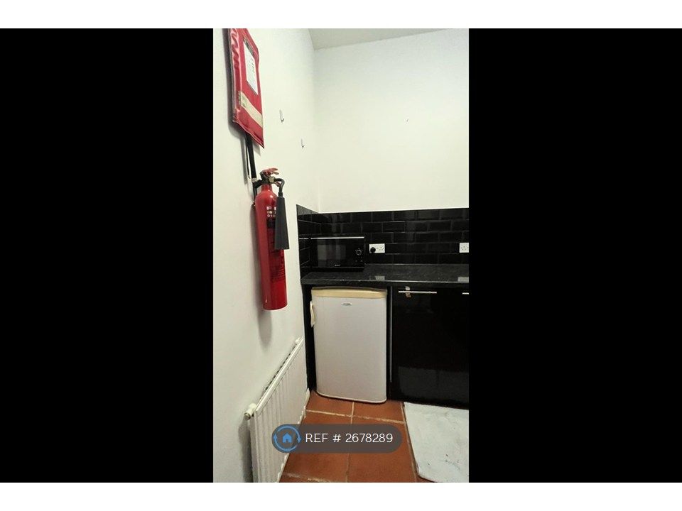 Property photo 3 of 3