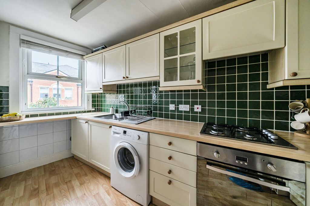 Property photo 3 of 10