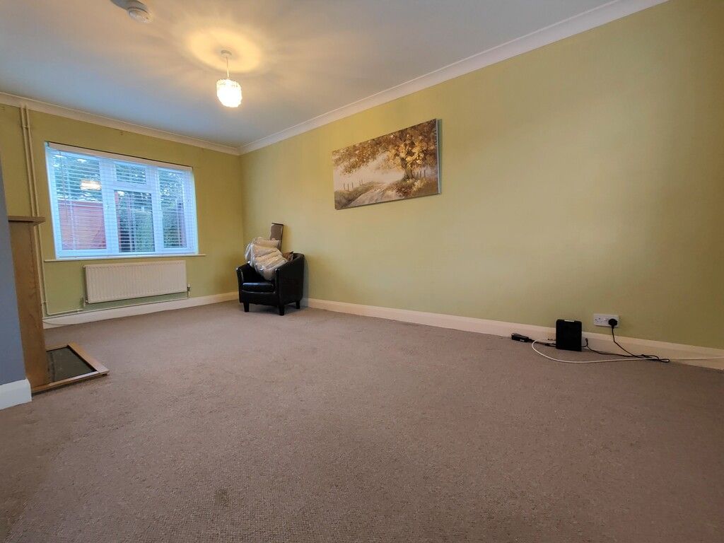 Property photo 3 of 15 108 Lettings