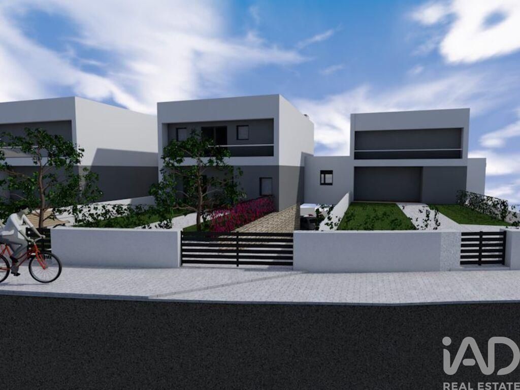 Property photo 1 of 5