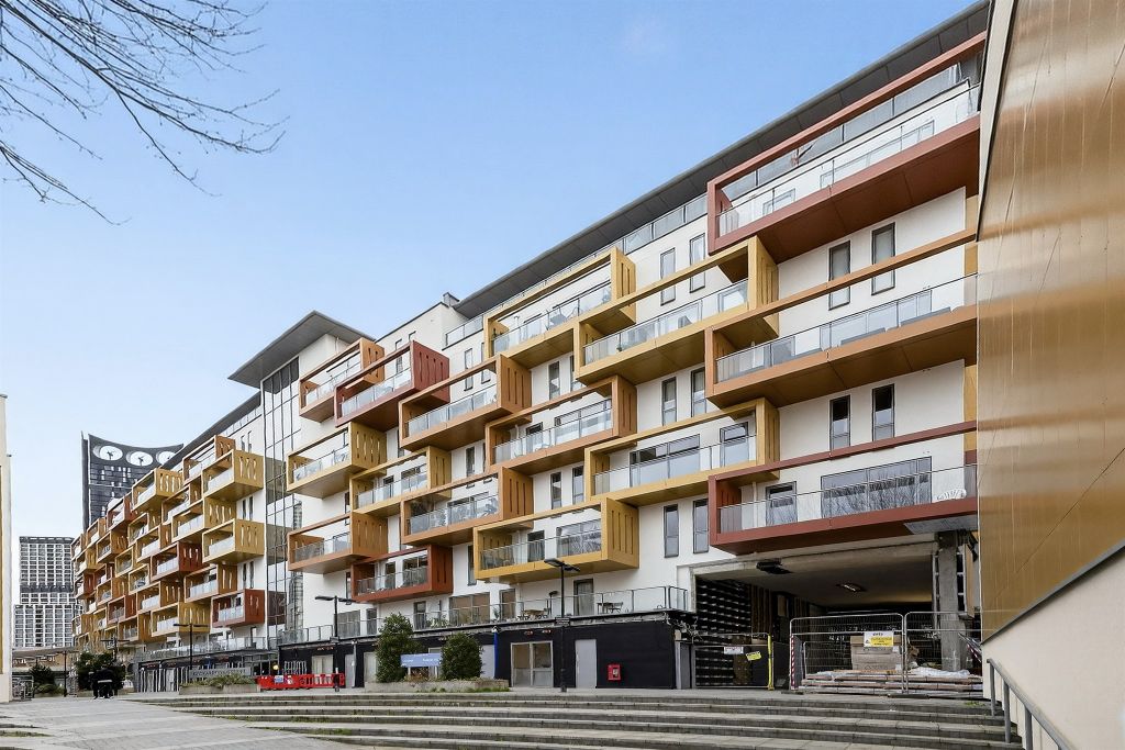 Property photo 1 of 12