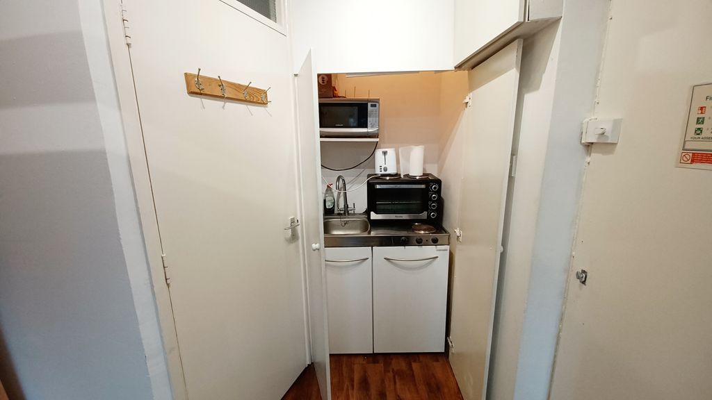 Property photo 3 of 5