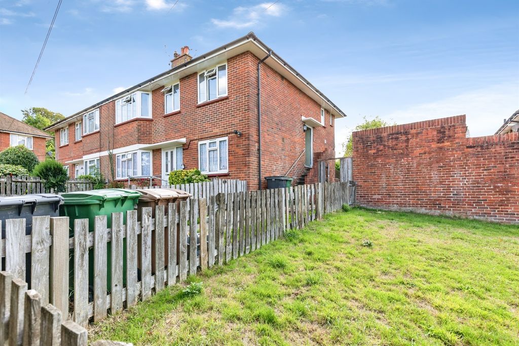 Property photo 1 of 18