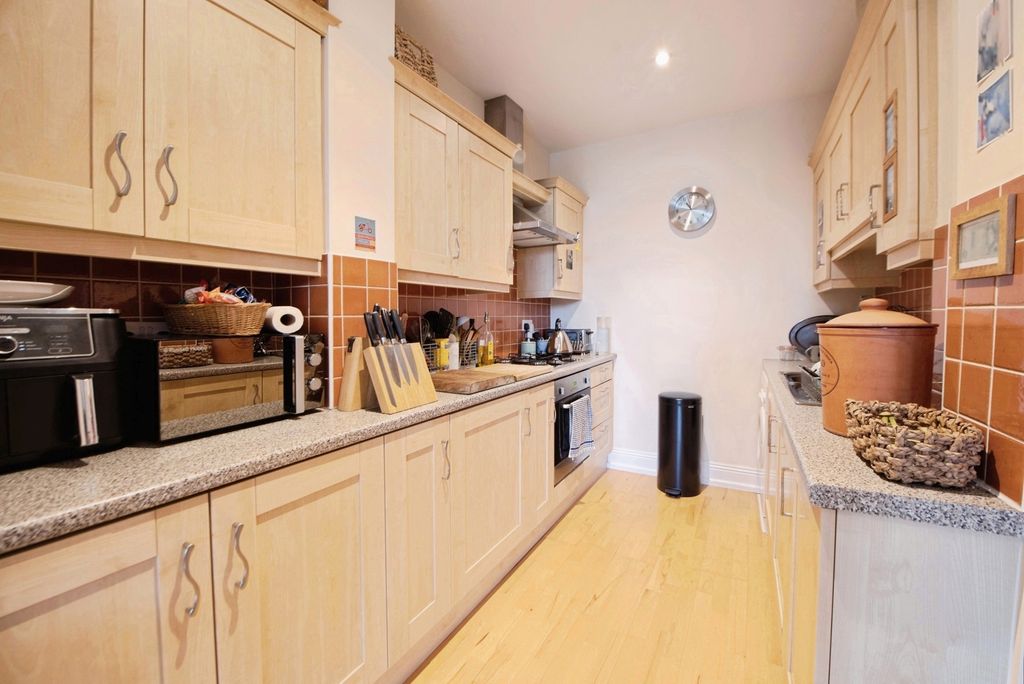 Property photo 3 of 13 Pbox-Img.Jpg