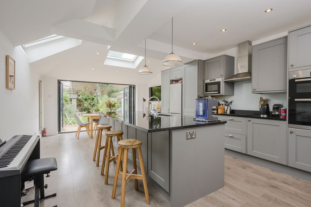 Property photo 3 of 16 Picture No. 01