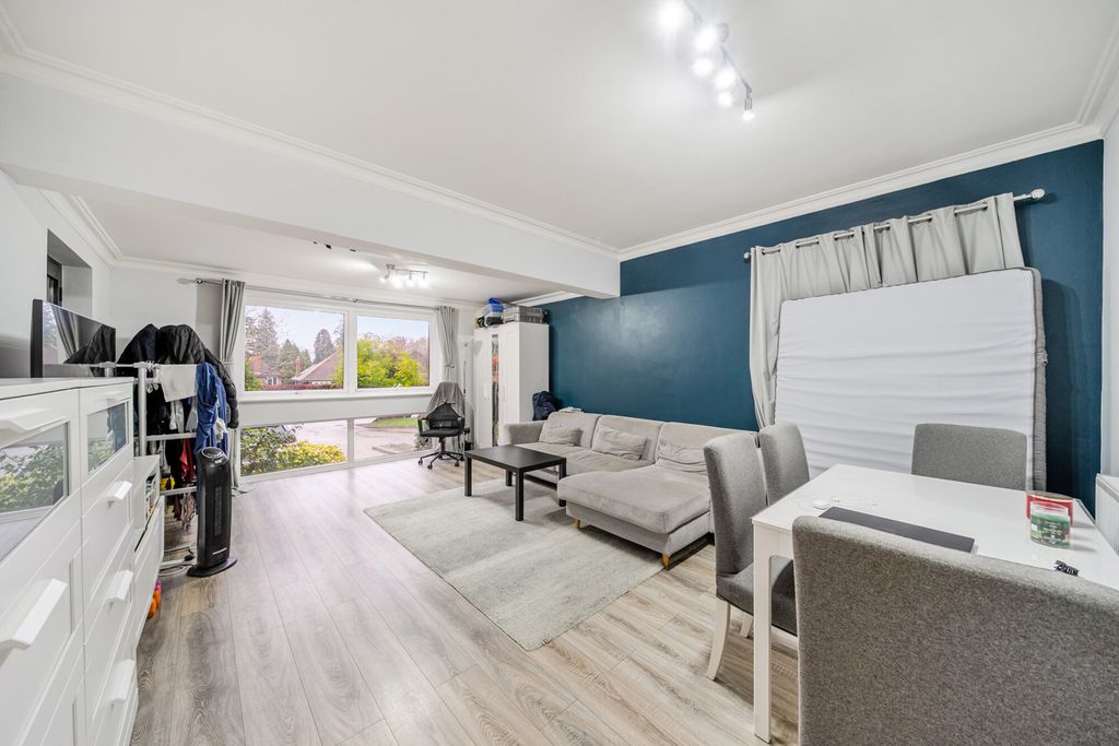 Property photo 2 of 24 1381321-12-69172A...