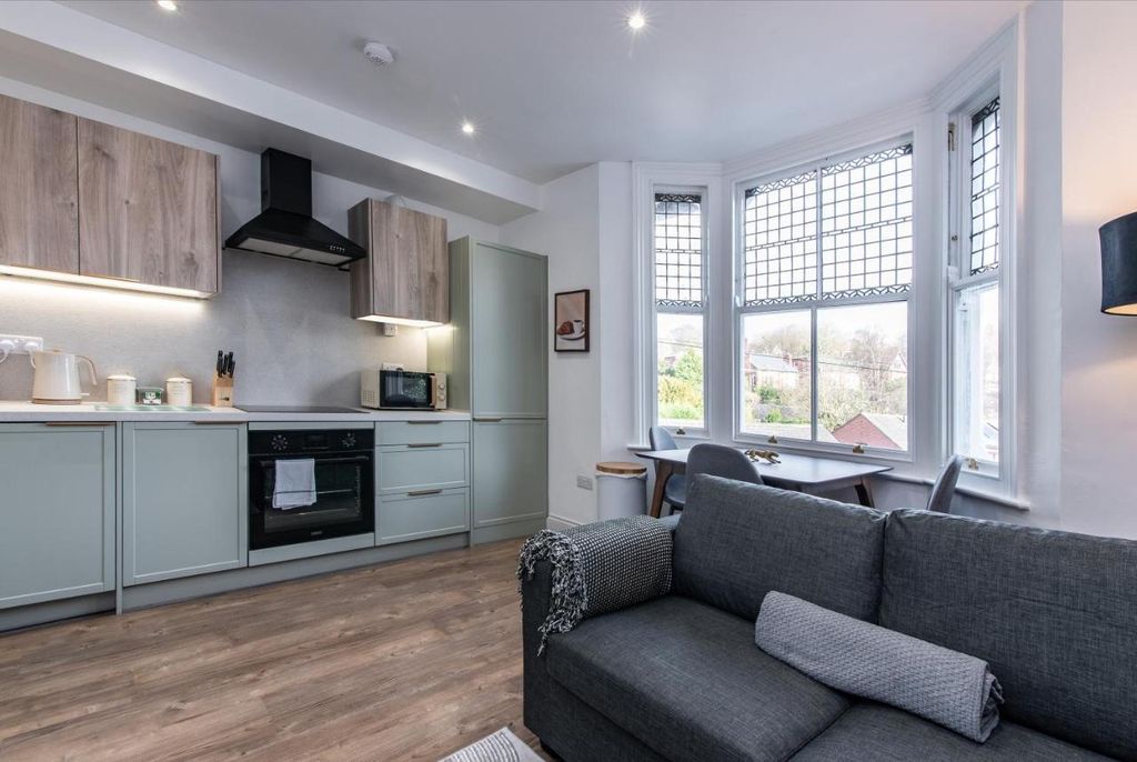 Property photo 2 of 6 644694626
