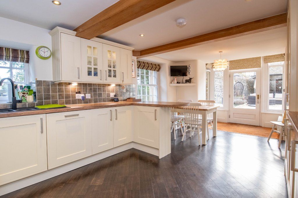 Property photo 3 of 22 Kitchen/Dining Room